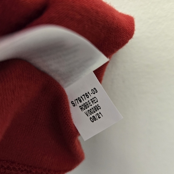 Old Navy Christmas Tree t-shirt Red L (10 - 12) - Picture 6 of 8